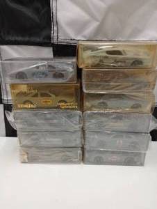 lot 477 image: Assorted 164th Scale Die Cast Cars