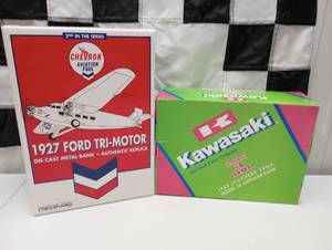 lot 463 image: Airplane Die Cast Coin Banks