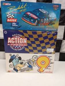 lot 506 image: Action Racing 124th Scale Die Cast Cars