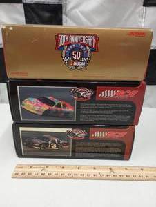 lot 526 image: Action Racing 132 Scale Die Cast Cars