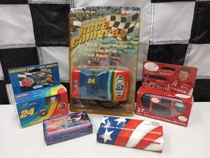 lot 546 image: Nascar Knives & Cameras