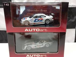 lot 579 image: Autoart 43rd Scale Die Cast Cars