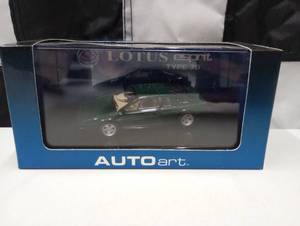 lot 582 image: Autoart 43rd Scale Lotus Esprit Type 79 Die Cast Car