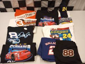lot 594 image: Nascar Racing Assorted Large Youth T-ShirtsShorts