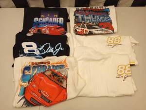 lot 598 image: Nascar Racing Assorted Medium Youth T-Shirts