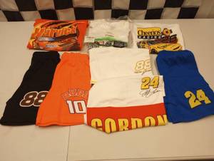 lot 600 image: Nascar Racing Youth Small T-Shirts & Shorts