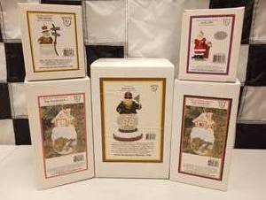 lot 645 image: Assorted Nascar Christmas Figures & Ornaments.