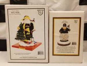 lot 654 image: Assorted Nascar Christmas Figures