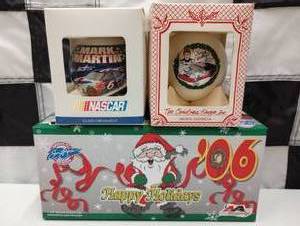 lot 660 image: Action Racing 124th Scale Sam Bass #06 Holiday Car & Ornaments