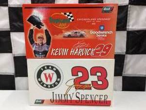 lot 675 image: Revell 124th Scale Die Cast Cars