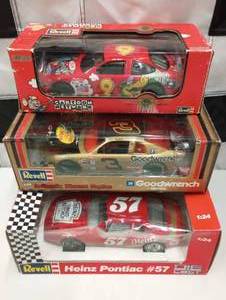 lot 679 image: Revell 124th Scale Die Cast Cars