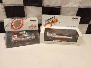 lot 698 image: Mark One Collectibles 143rd Scale Ramcharger Dragster & Micheal Waltrip #2 Die Cast Car