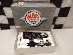 lot 706 image: Mac Tools Collectors Club Jerry Toliver Funny Car 124th Scale Die Cast