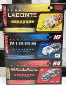 lot 756 image: Action Racing Special Paint Scheme 124th Scale Die Cast Cars
