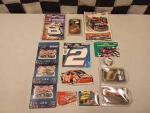 lot 792 image: (15) Assorted Nascar Racing Magnets.