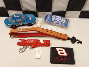 lot 801 image: Nascar Dale Earnhardt Collars & Miscellaneous