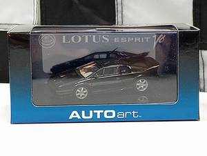 lot 816 image: Autoart Lotus Esprit V8 143rd Scale Die Cast Car