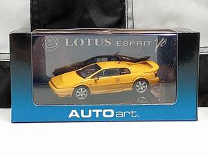 lot 819 image: Autoart Lotus Esprit V8 143rd Scale Die Cast Car