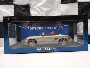 lot 831 image: Autoart Performance Porsche Boxsters 118th  Scale  Die Cast Cars
