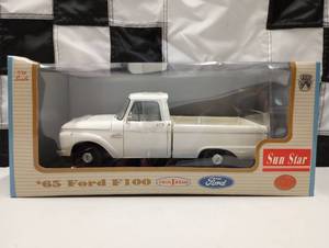 lot 839 image: Sun Star Classic Models  1965 Ford F100 118th Scale Die Cast Truck