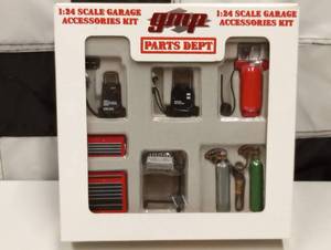 lot 846 image: gmp 124th Scale Parts Dept. Garage Accessories Kit
