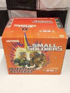 lot 859 image: Action14 Scale Cruz Pedregon 1998 Small Soldiers Helmet