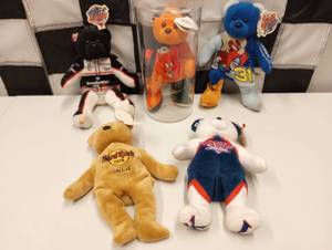 lot 864 image: Assorted Nascar Bear Beanie Babies
