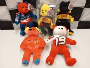 lot 866 image: Assorted Nascar Bear Beanie Babies