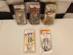 lot 892 image: Assorted Motorhead Piston Rod Key Chains
