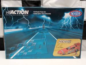 lot 902 image: Action Funny Car 124 Die Cast Car Cruz Pedregon