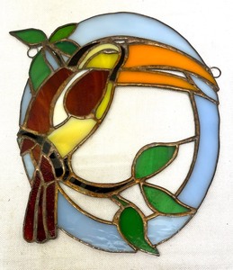 lot 133A image: Stained Glass Bear, Toucan and Teddy Bear Decor
