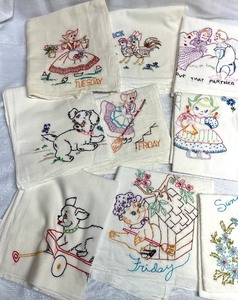 lot 158 image: Variety of Vintage Needlepoint Dishcloths