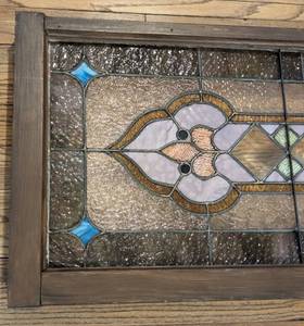 lot 1 image: Gorgeous Stained Glass Window Panel