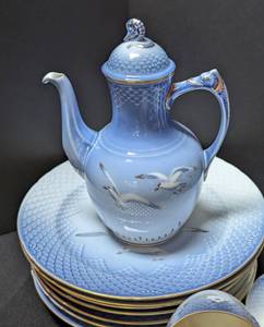 lot 11 image: Bing and Grndahl Seagull Dish Set