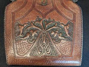 lot 50 image: Vintage Tooled Leather Handbag