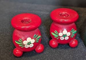 lot 67 image: Rosemaling Painted Box and Candleholders