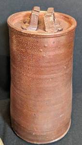 lot 160 image: Pretty Pottery