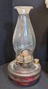 lot 171 image: Vintage Glass Oil Lamps