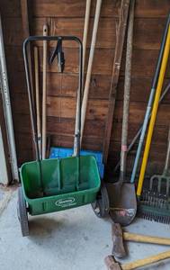 lot 188 image: Large Variety of Shovels and Yard Tools
