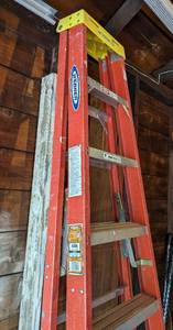 lot 190 image: Werner 8ft Fiberglass Ladder