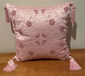 lot 83 image: Pretty Pink Accent Pillows