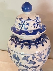 lot 30 image: Pair of Blue and White Asian Inspired Ginger Jars