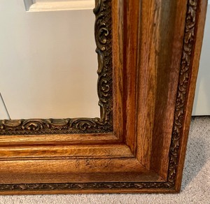 lot 130 image: Vintage Wooden Frame
