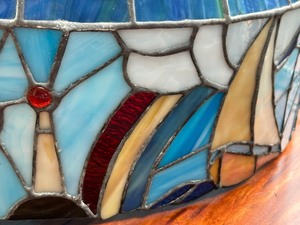 lot 105 image: Beautiful Stain Glass Hanging Lamp