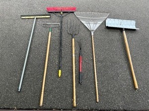 lot 111 image: Variety of Long Handled Tools