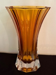 lot 101 image: Amber Glass Vase and Champagne Chiller Bucket