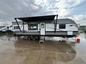 lot 493808 image: BRAND NEW 2022 Heartland Trail Runner 27RKS