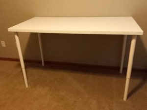 lot 204 image: Project Desk