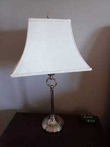 lot 210 image: Lamps