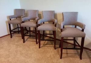 lot 117 image: Barstools